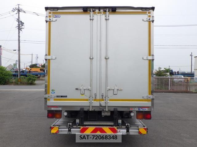 Isuzu FORWARD 2021-04 8626858-5