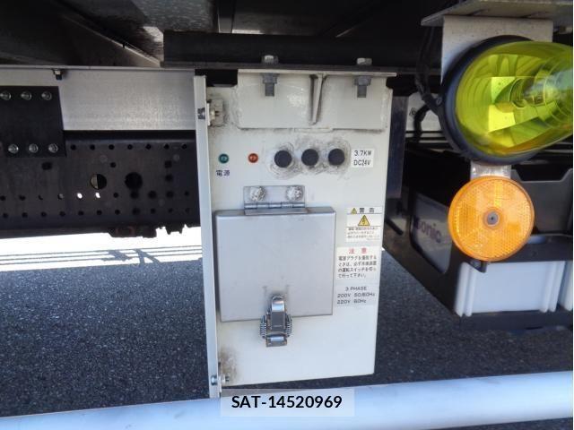 Isuzu FORWARD 2020-09 8626859-12