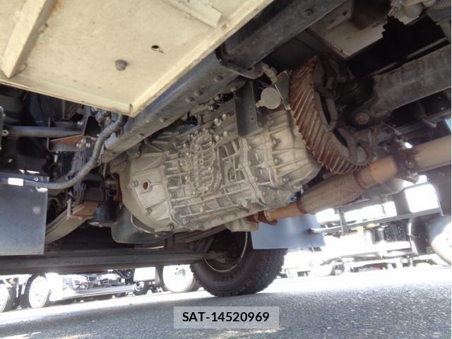 Isuzu FORWARD 2020-09 8626859-16