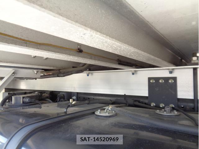 Isuzu FORWARD 2020-09 8626859-24