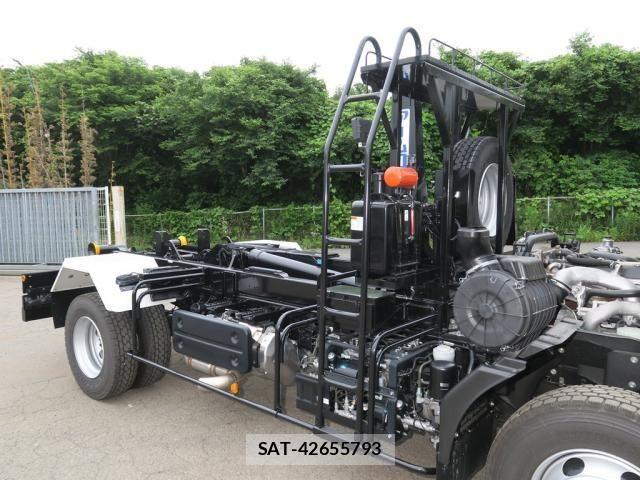 Isuzu FORWARD 2025-01 8659175-10
