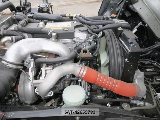 Isuzu FORWARD 2025-01 8659175-18