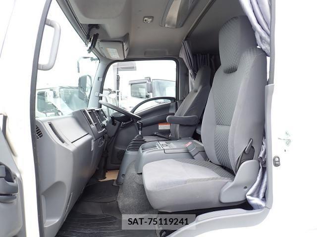 Isuzu FORWARD 2015-08 8659191-11