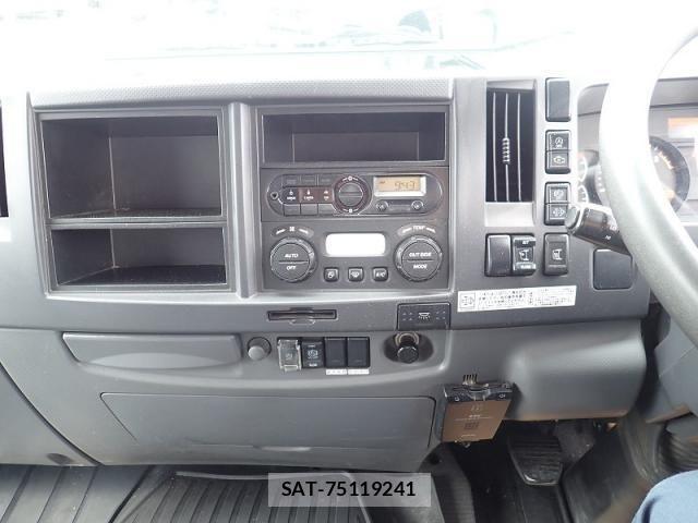 Isuzu FORWARD 2015-08 8659191-14