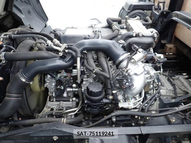 Isuzu FORWARD 2015-08 8659191-23