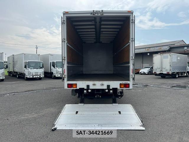 Isuzu FORWARD 2020-04 8659181-10