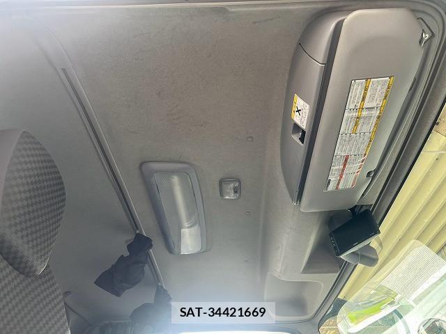 Isuzu FORWARD 2020-04 8659181-20