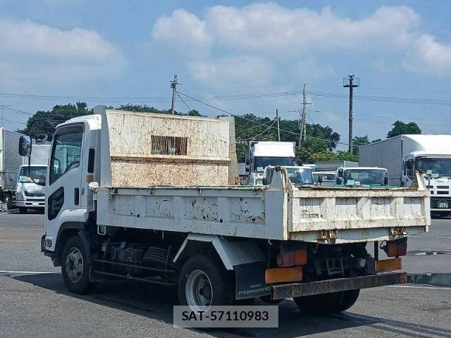 Isuzu FORWARD 2011-01 8666173-15