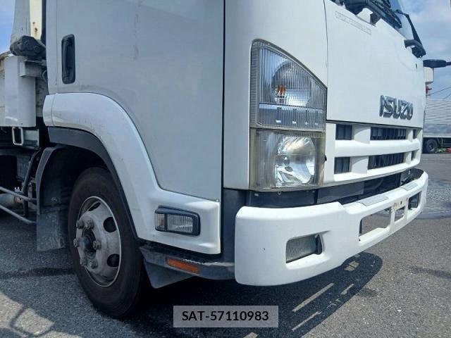 Isuzu FORWARD 2011-01 8666173-18