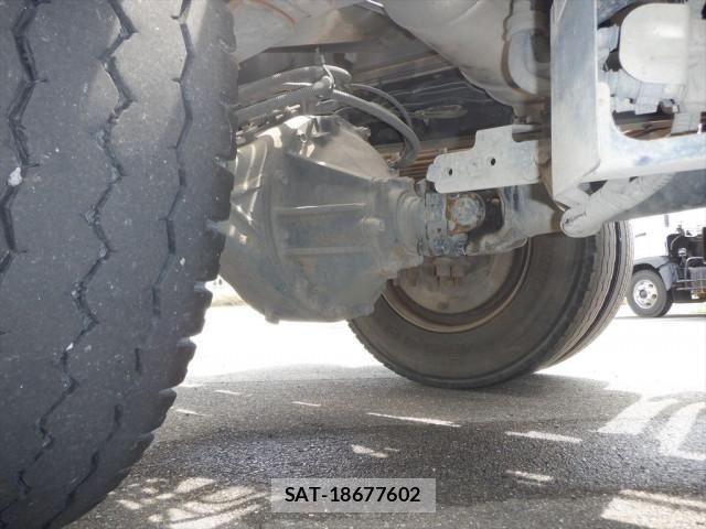 Isuzu FORWARD 2018-03 8659177-12