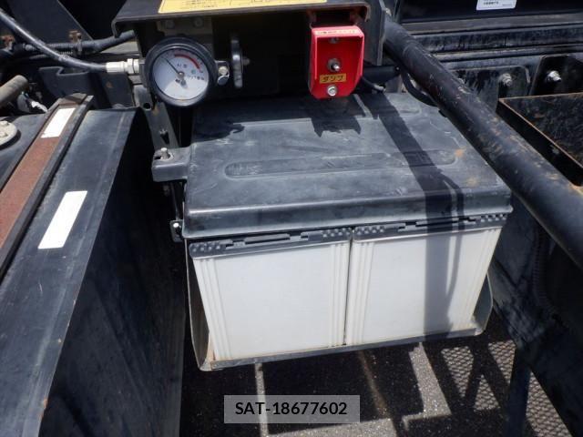 Isuzu FORWARD 2018-03 8659177-16