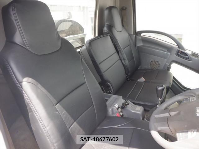 Isuzu FORWARD 2018-03 8659177-18