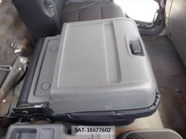 Isuzu FORWARD 2018-03 8659177-21