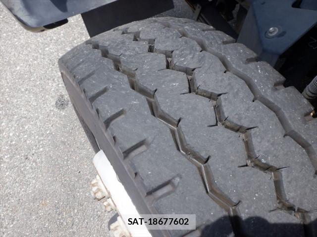 Isuzu FORWARD 2018-03 8659177-27
