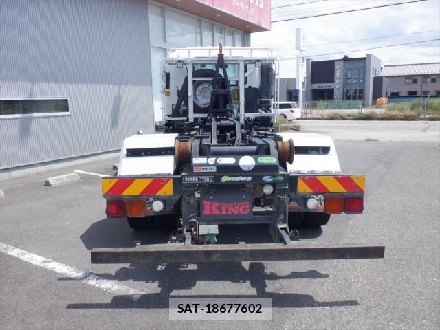 Isuzu FORWARD 2018-03 8659177-3