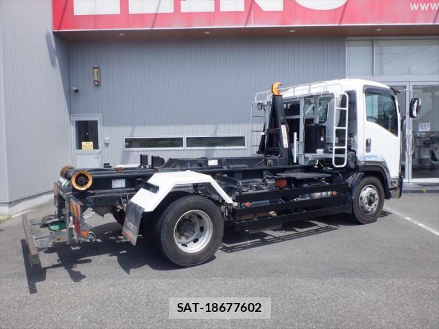 Isuzu FORWARD 2018-03 8659177-4
