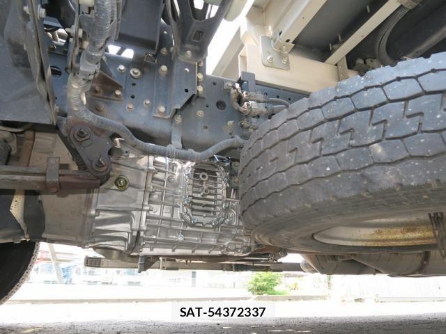 Isuzu FORWARD 2022-02 8659180-24