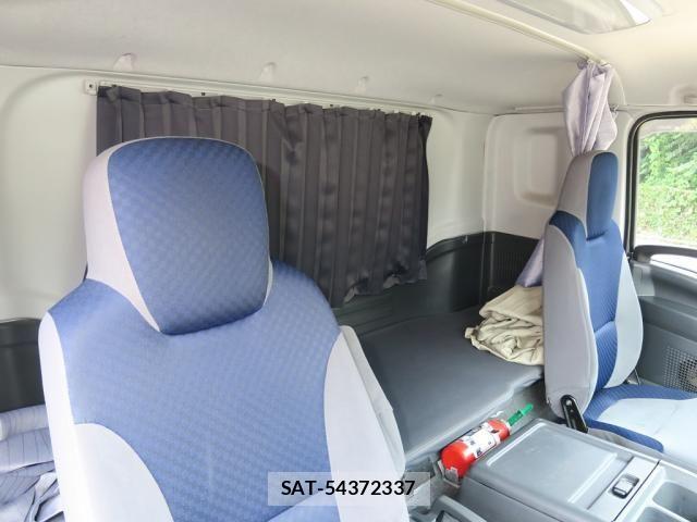 Isuzu FORWARD 2022-02 8659180-29