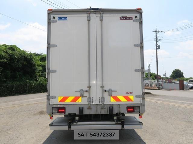 Isuzu FORWARD 2022-02 8659180-4