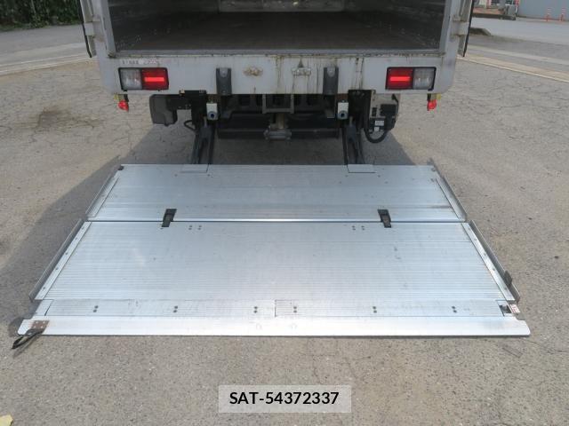 Isuzu FORWARD 2022-02 8659180-6