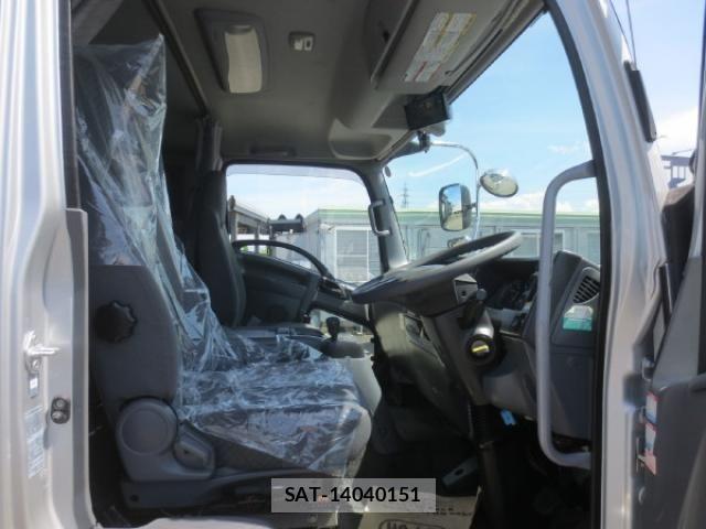 Isuzu FORWARD 2017-12 8666168-16