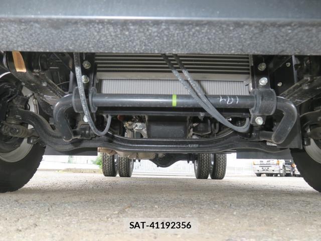 Isuzu FORWARD 2025-01 8659178-17