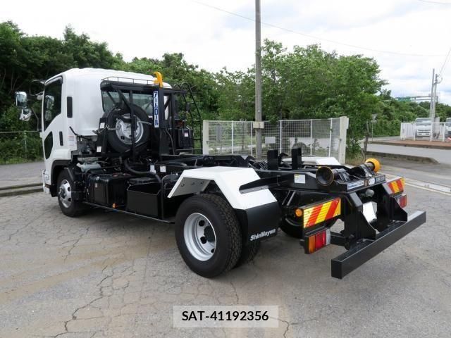 Isuzu FORWARD 2025-01 8659178-2
