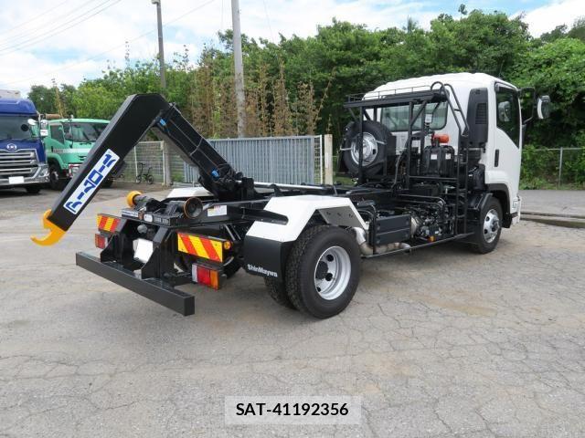 Isuzu FORWARD 2025-01 8659178-6
