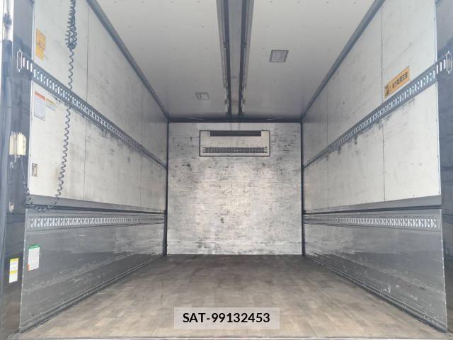 Isuzu FORWARD 2018-10 8659179-10