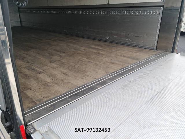 Isuzu FORWARD 2018-10 8659179-17