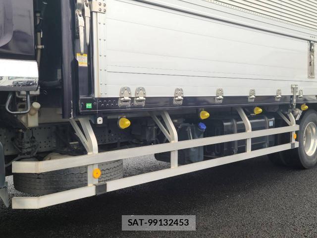 Isuzu FORWARD 2018-10 8659179-22