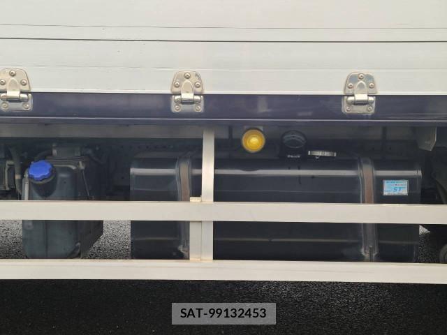 Isuzu FORWARD 2018-10 8659179-24