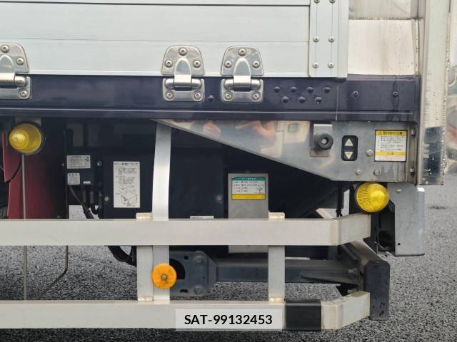 Isuzu FORWARD 2018-10 8659179-25