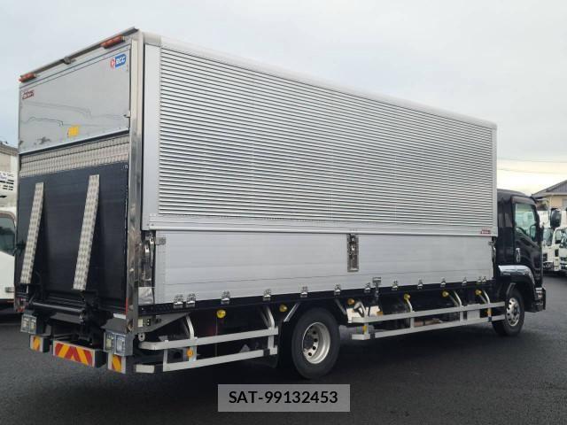Isuzu FORWARD 2018-10 8659179-3