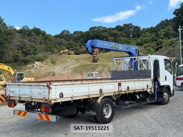 Isuzu FORWARD 2014-01 8666170-12
