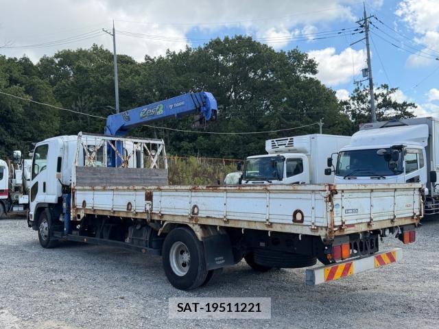 Isuzu FORWARD 2014-01 8666170-17