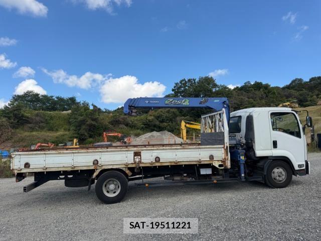 Isuzu FORWARD 2014-01 8666170-21