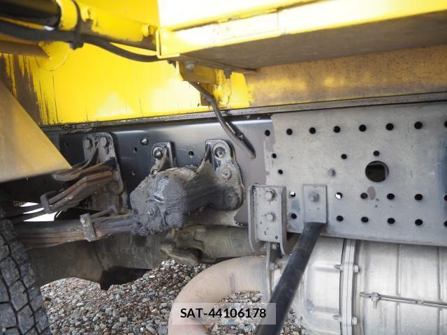 Isuzu FORWARD 2015-08 8659183-11