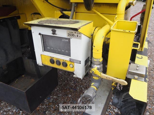 Isuzu FORWARD 2015-08 8659183-26