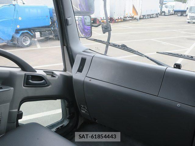 Isuzu FORWARD 2015-03 8685572-13