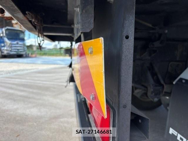 Isuzu FORWARD 2016-08 8685575-19