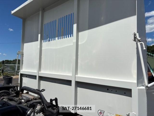 Isuzu FORWARD 2016-08 8685575-24