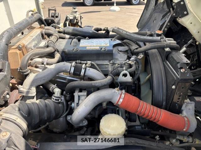 Isuzu FORWARD 2016-08 8685575-28