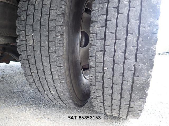Isuzu FORWARD 2019-04 8685578-22