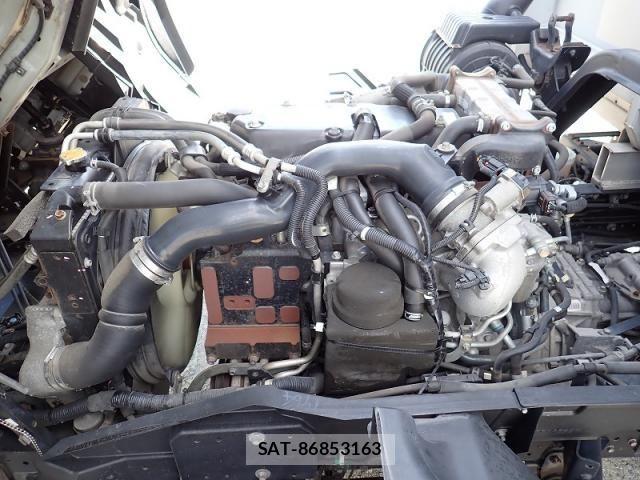Isuzu FORWARD 2019-04 8685578-23