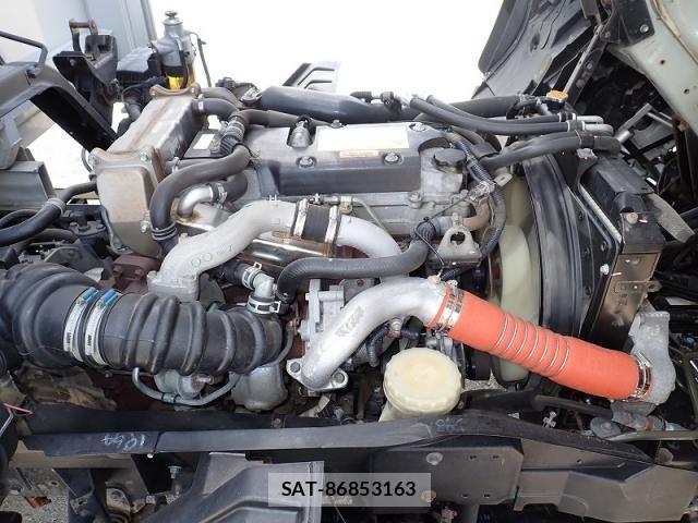 Isuzu FORWARD 2019-04 8685578-24