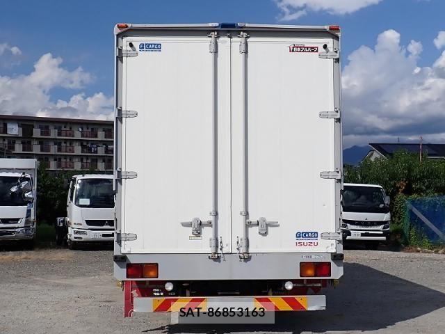 Isuzu FORWARD 2019-04 8685578-5