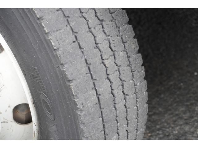 Isuzu FORWARD 2021-02 8732954-9