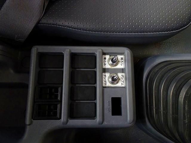 Isuzu FORWARD 2021-04 8732950-17