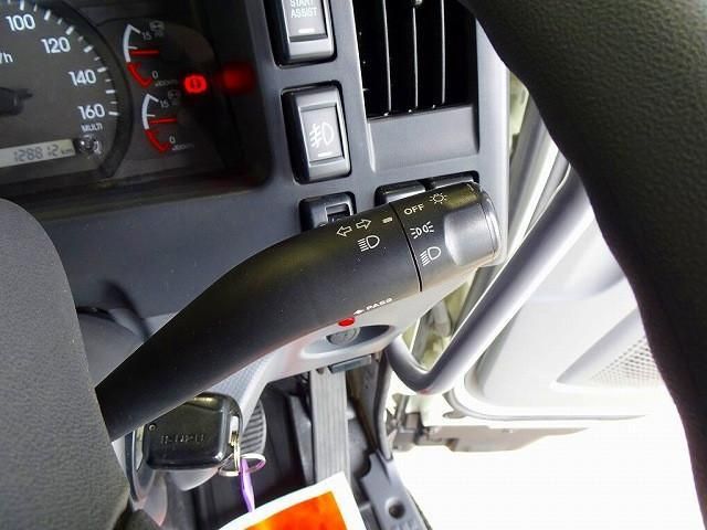 Isuzu FORWARD 2021-04 8732950-22